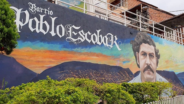 EL PATRON Pablo Escobar Life and History Private tour From Medellin